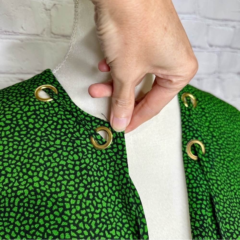 Michael Kors green and black design blouse - Picture 3 of 10
